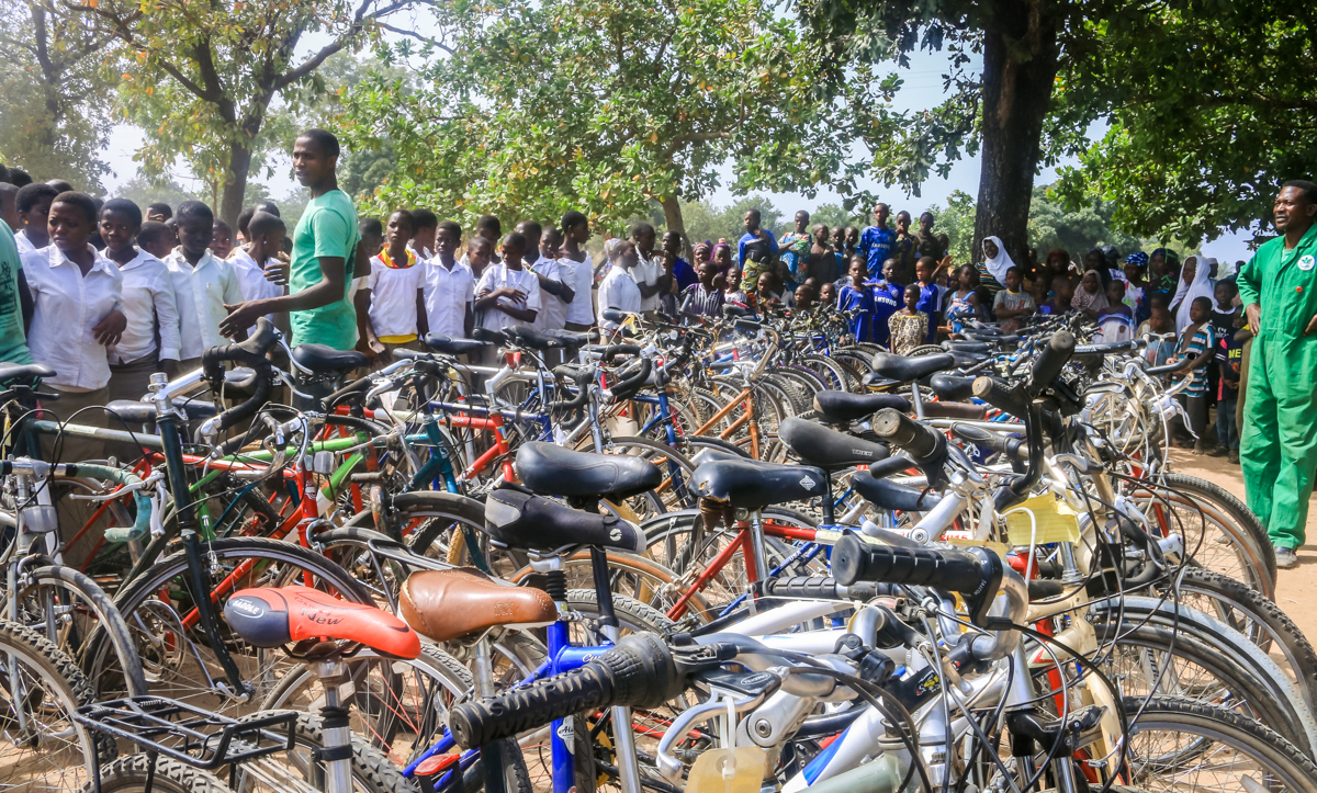 Students and bicycles